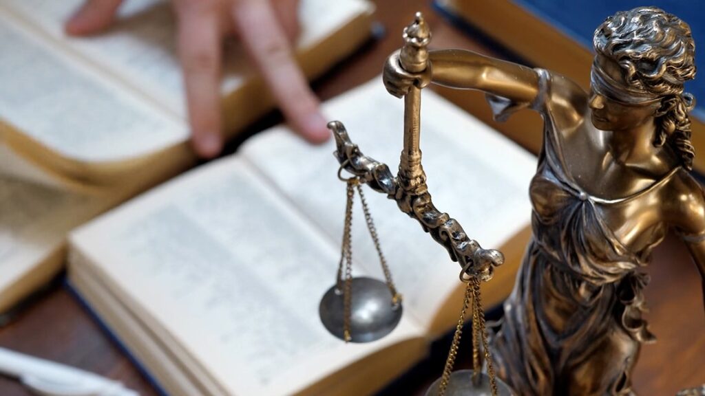 Defense Lawyer Service